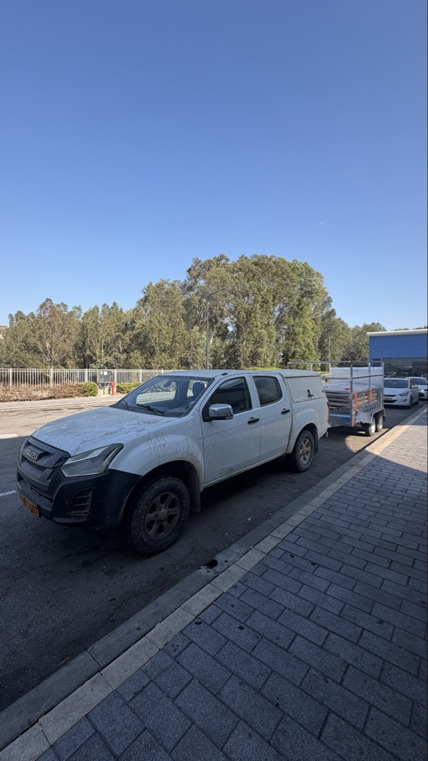 תמיר טריף  — עבודה 1
