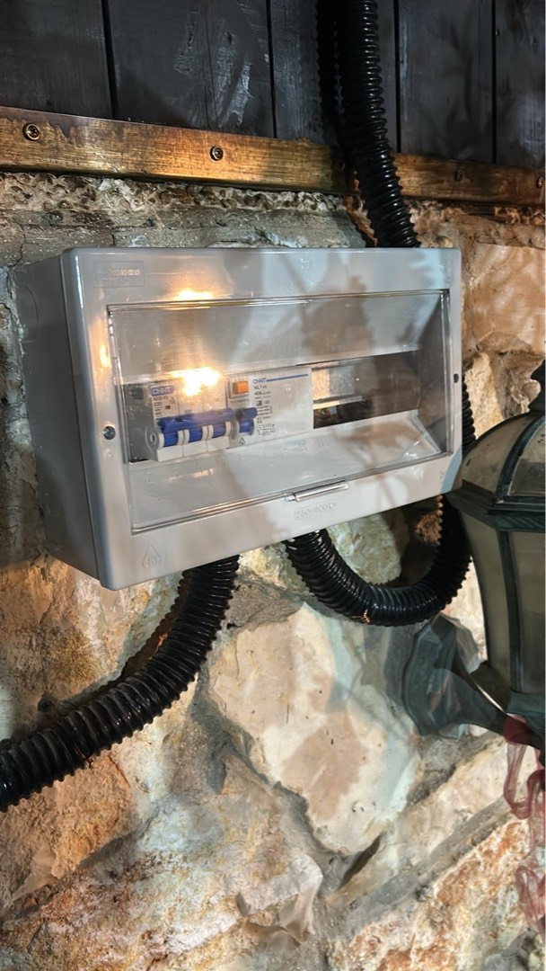 ויסאם רבאח — عمل 1